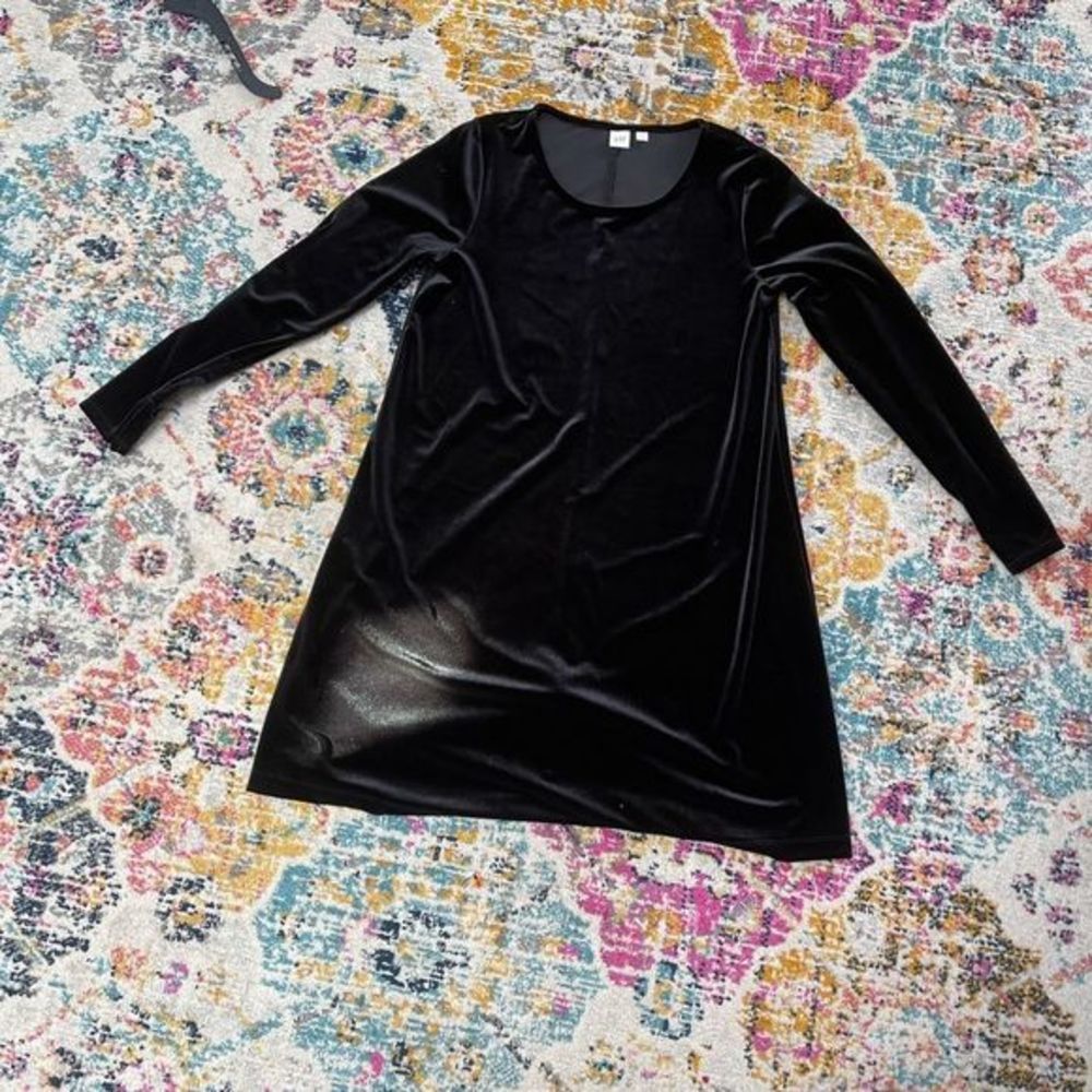 Women’s Gap- Velvet mini dress, Long sleeves A-line